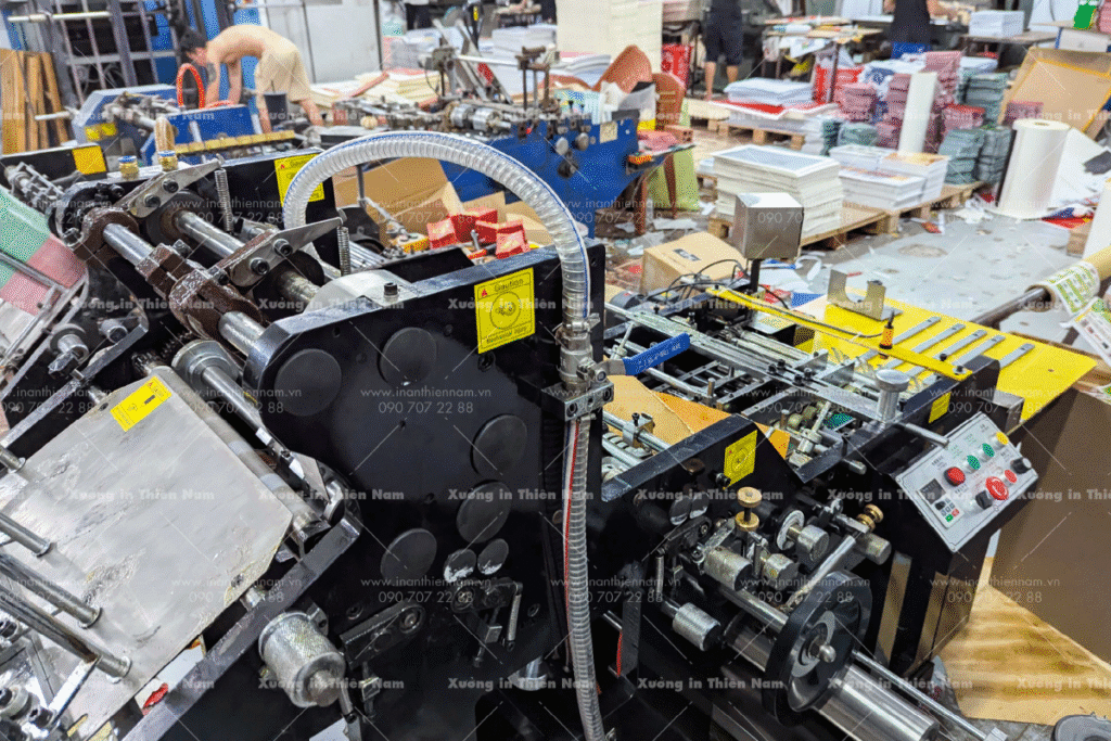 Dán bao lì xì gia công đáy trong