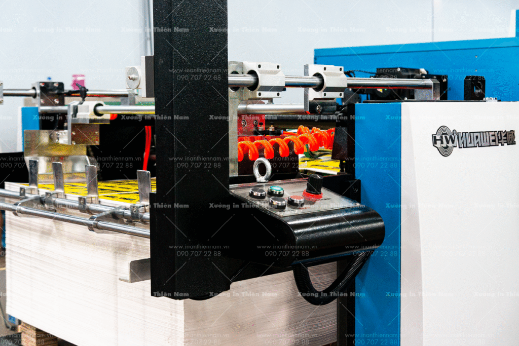 Máy cán màng tốc độ cao tại Thiên Nam