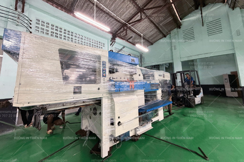 Máy bế tự động