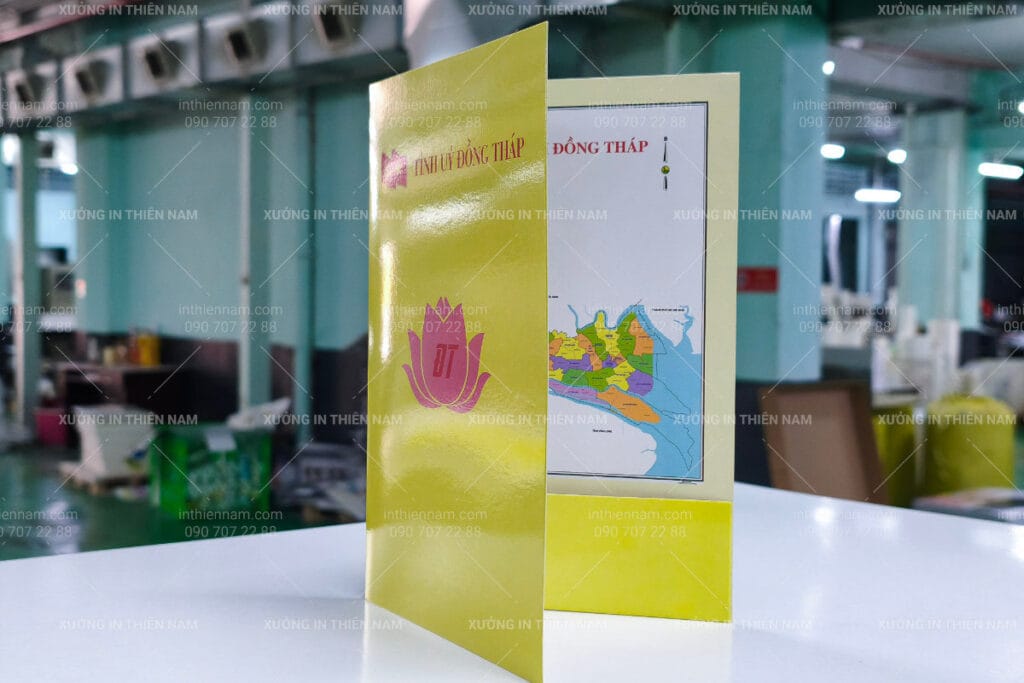 In folder giá rẻ tại xưởng in