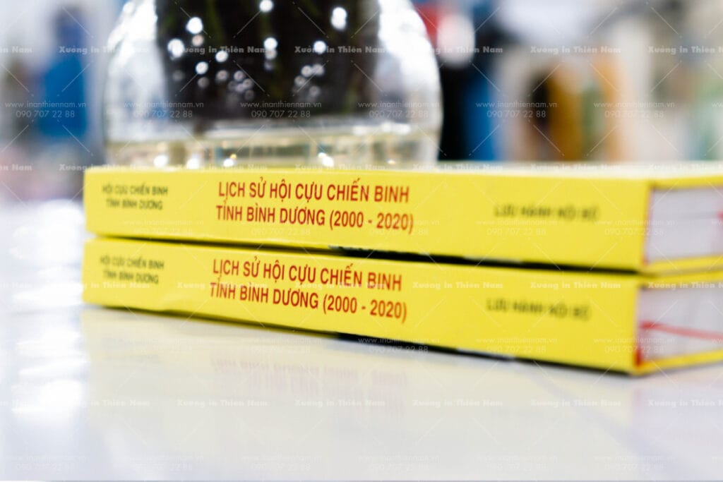 Kỉ yếu bìa cứng may chỉ keo gáy